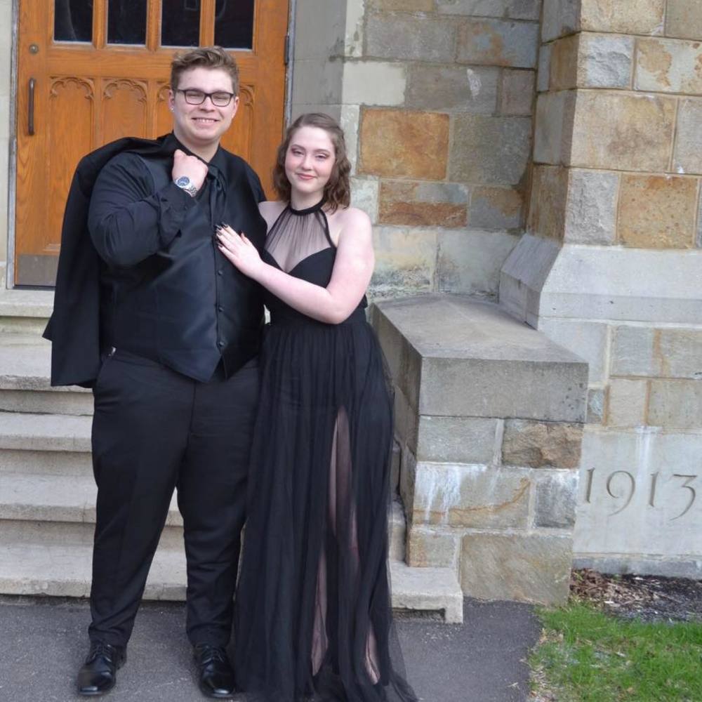 Meet your Posher, Alicia